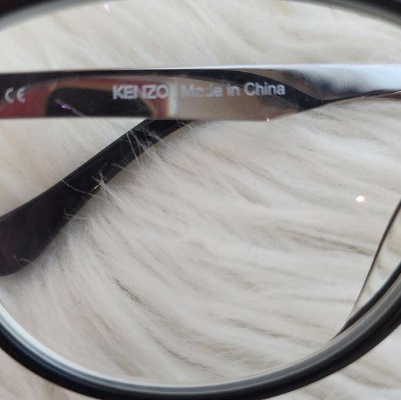 KENZO PRESCRIPTION GLASSES SELL THIS FOR THE FRAME. GREAT CONDITON - Picture 2 of 11